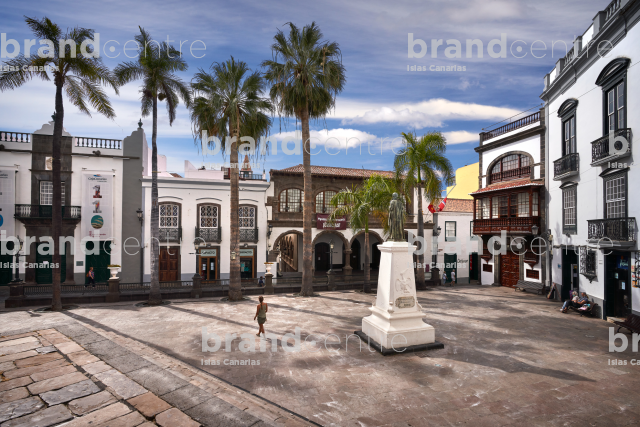 Ayuntamiento y Plaza España en Santa Cruz de La Palma