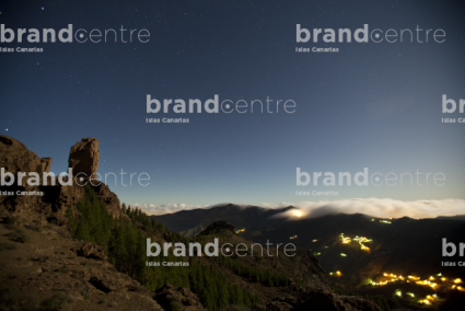 Estrellas en el Roque Nublo