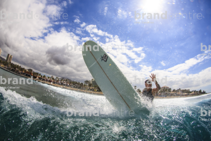 Surf en izquierda de las Palmeras